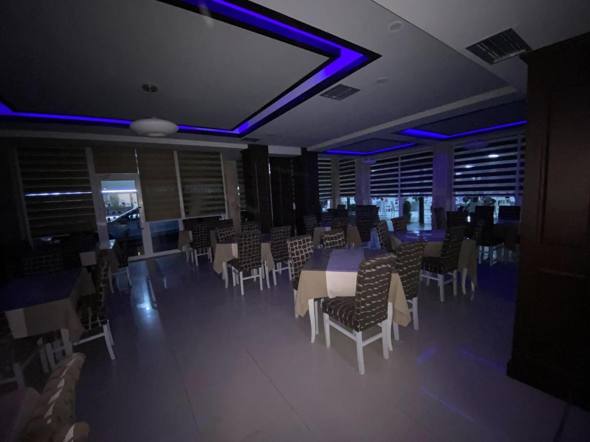 Center Park Hotel เวลิโปเยอ ภายนอก รูปภาพ