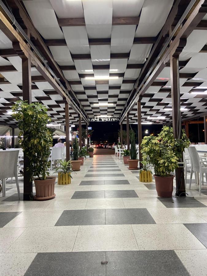 Center Park Hotel เวลิโปเยอ ภายนอก รูปภาพ
