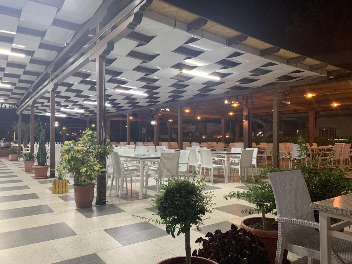 Center Park Hotel เวลิโปเยอ ภายนอก รูปภาพ